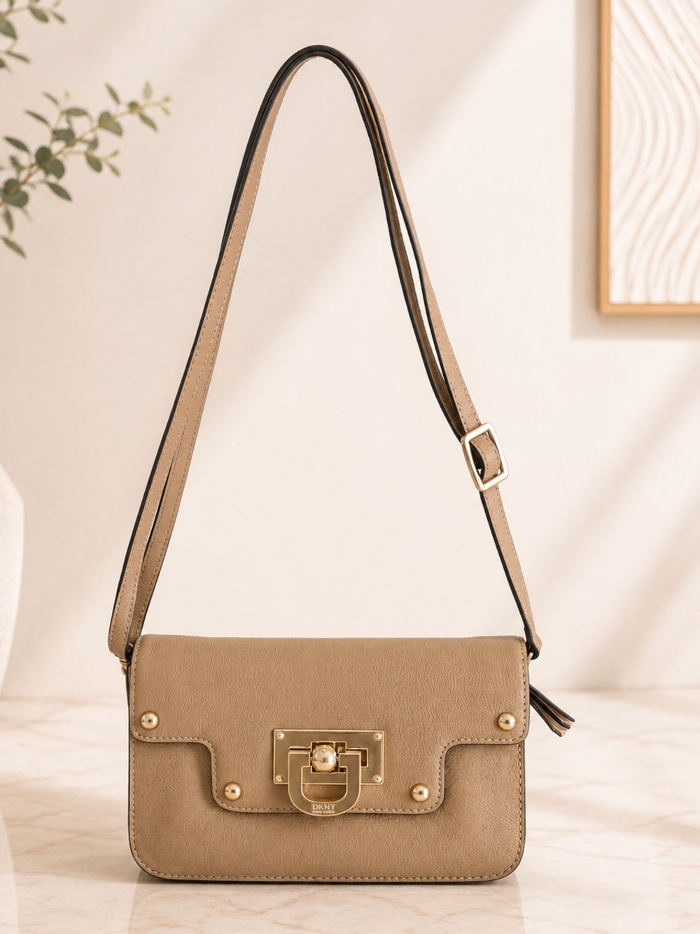 Vintage Y2K DKNY Tan Leather Baguette Crossbody Shoulder Bag Gold hardware